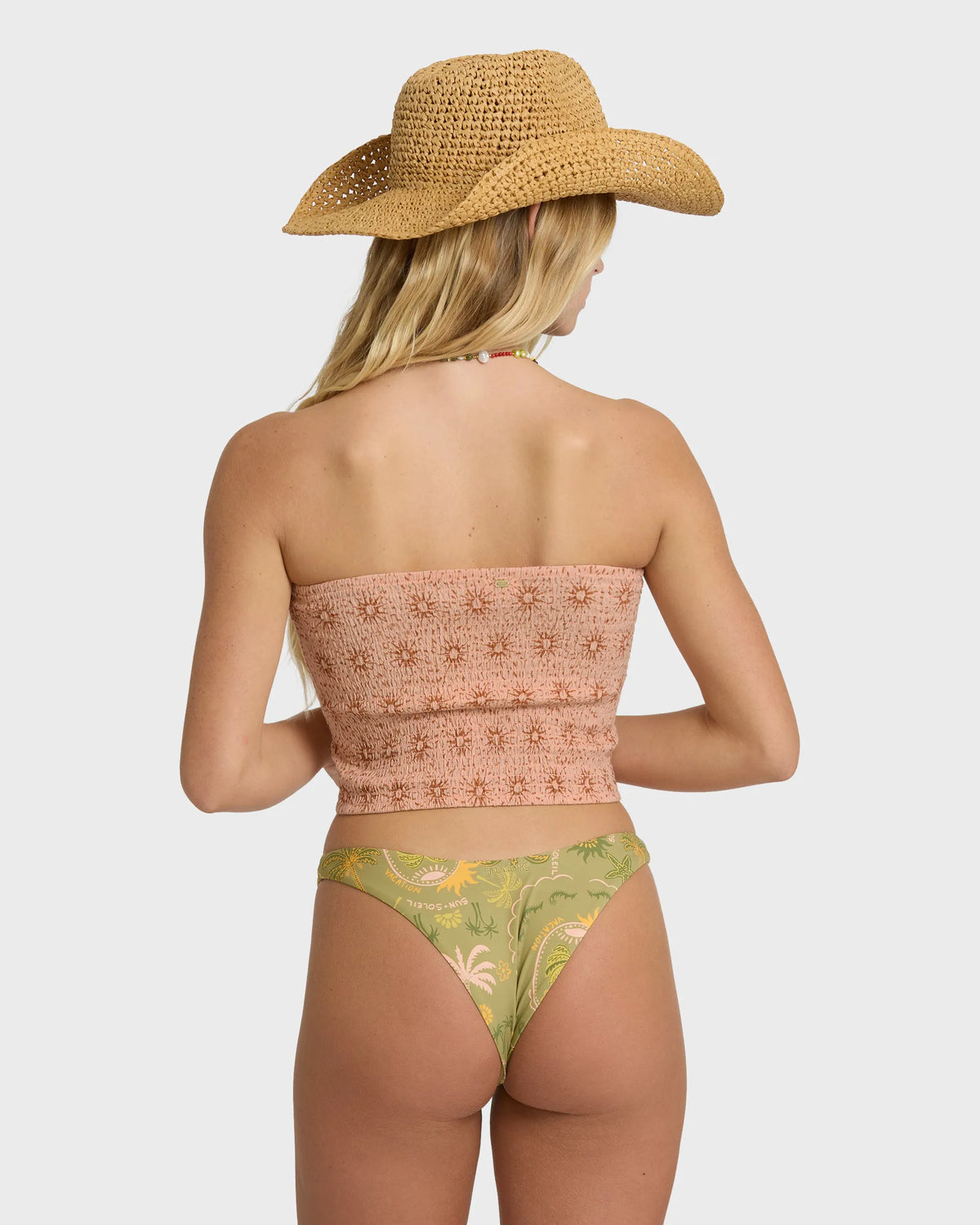 LIGHT PEACH