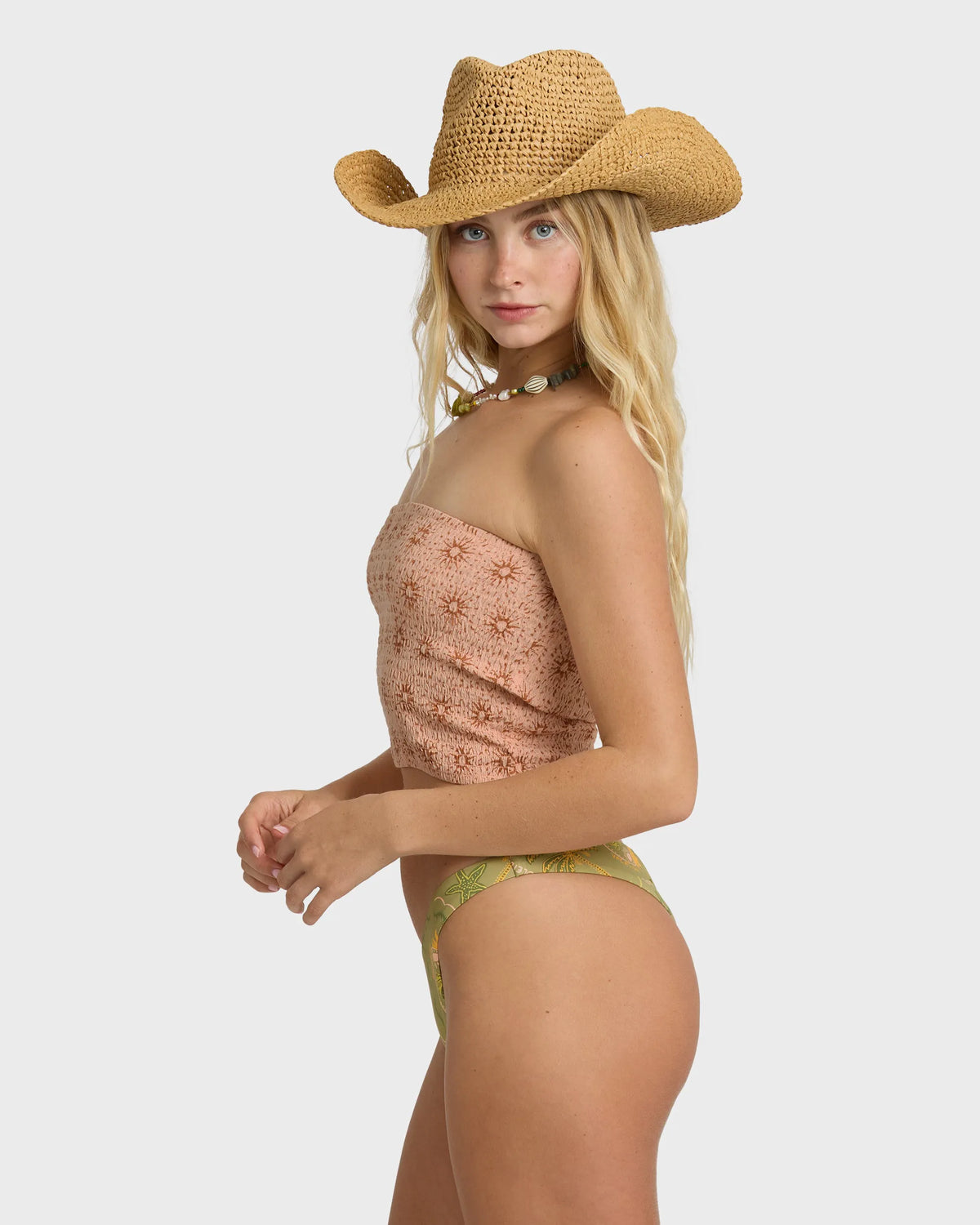 LIGHT PEACH