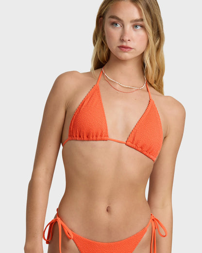 HOT CORAL