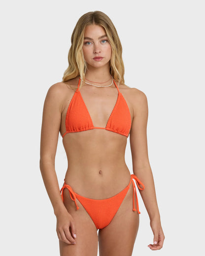 HOT CORAL