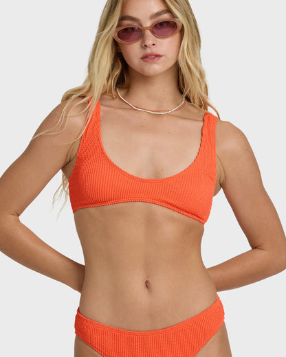 HOT CORAL