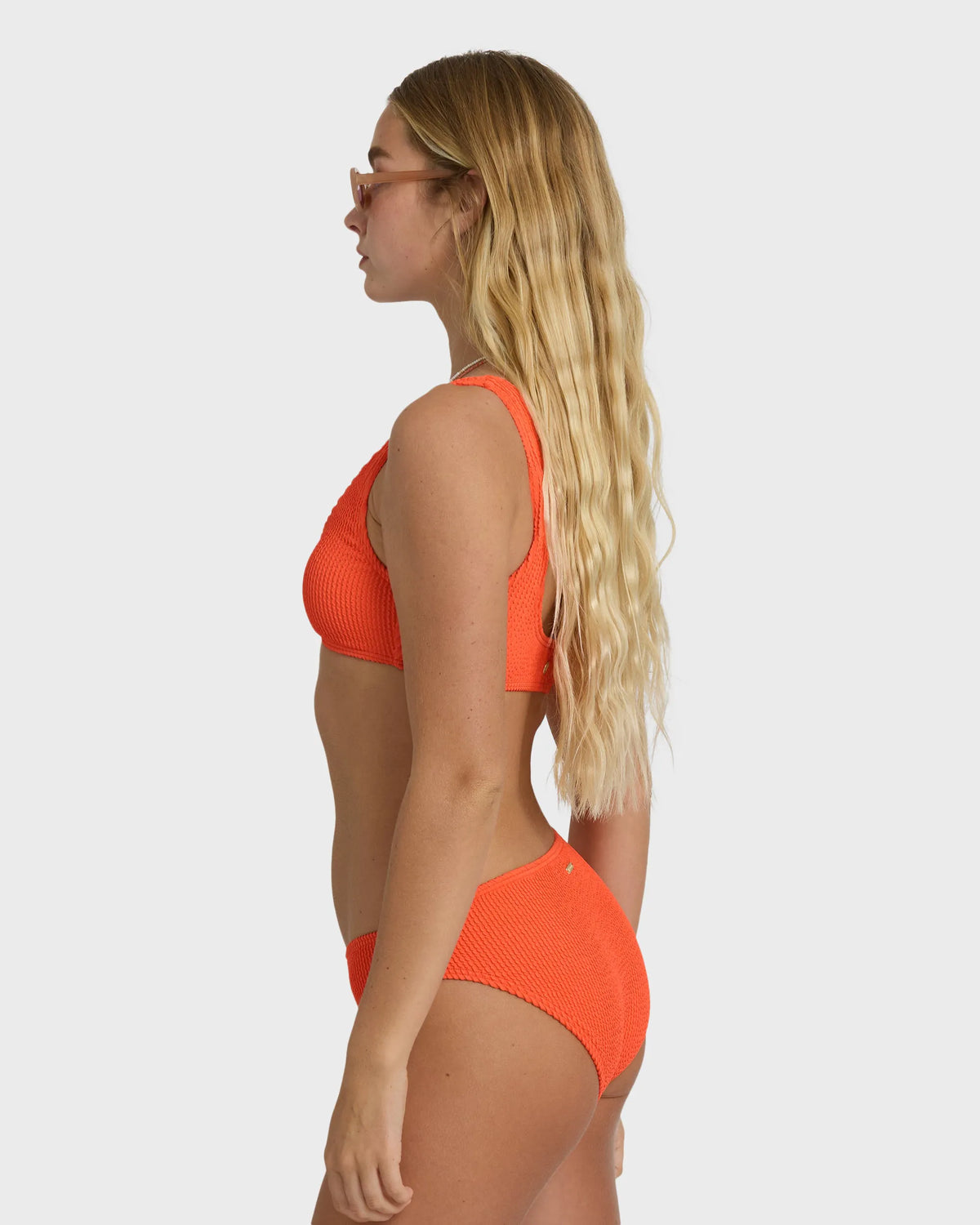 HOT CORAL