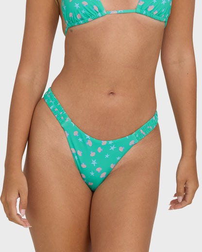 GREEN TROPICS