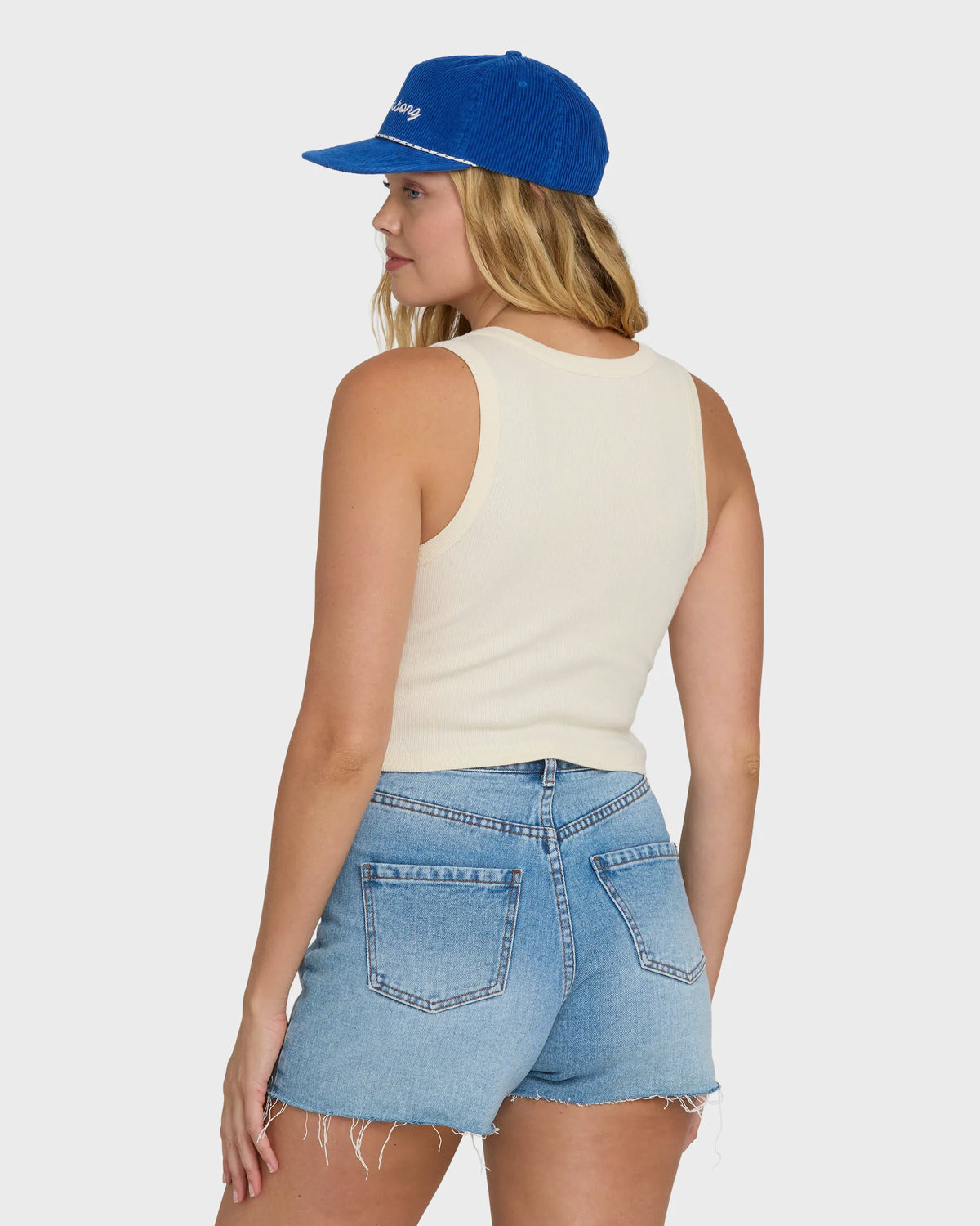 WHITE CAP