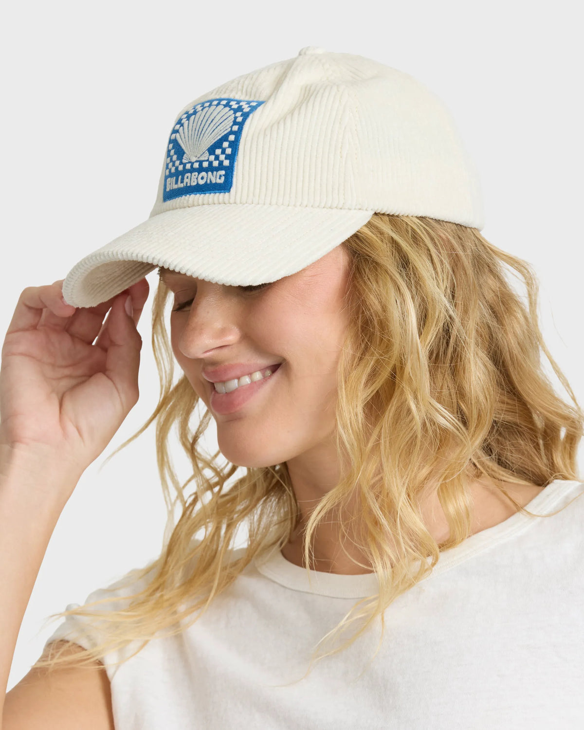 WHITE CAP